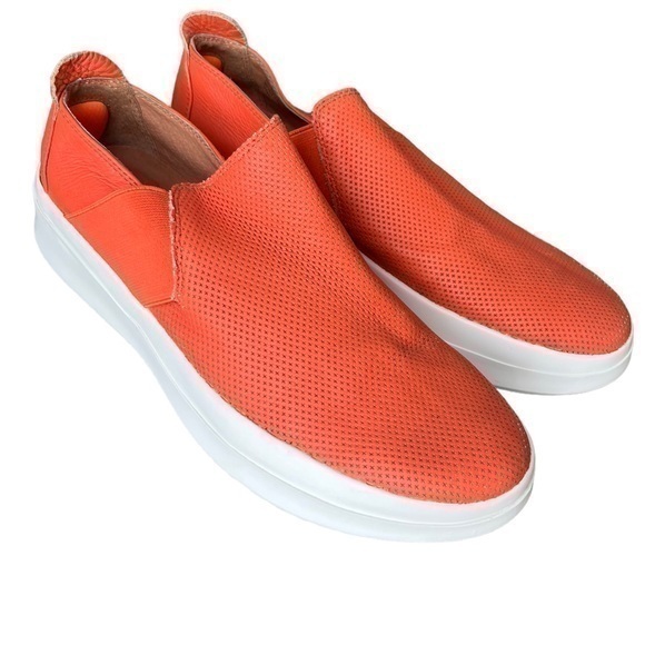 Gentle Souls by Kenneth Cole Rosette Orange Leather Slip-On Womens size 10. - Picture 1 of 7